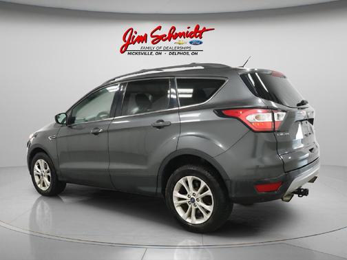 Magnetic Metallic 2018 Ford Escape SE