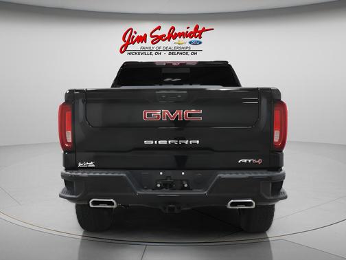 Onyx Black 2023 GMC Sierra 1500 AT4