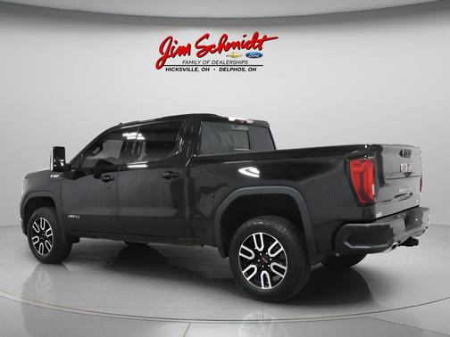 Onyx Black 2023 GMC Sierra 1500 AT4