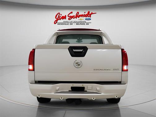 2005 Cadillac Escalade EXT Base