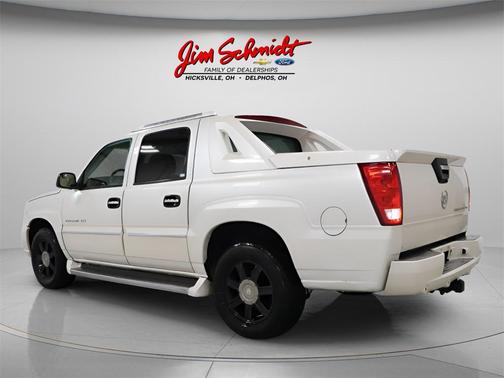 2005 Cadillac Escalade EXT Base