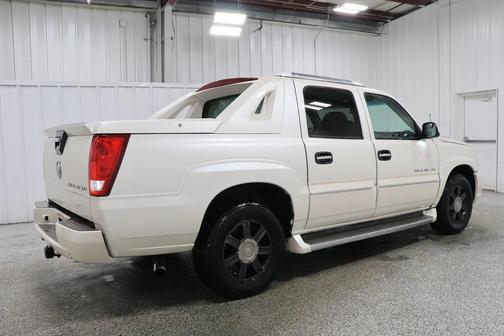 2005 Cadillac Escalade EXT Base