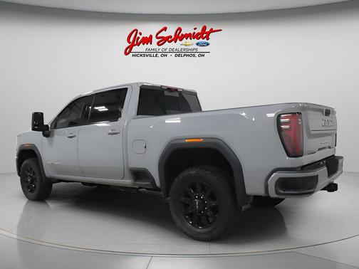 Thunderstorm Grey 2025 GMC Sierra 2500 AT4