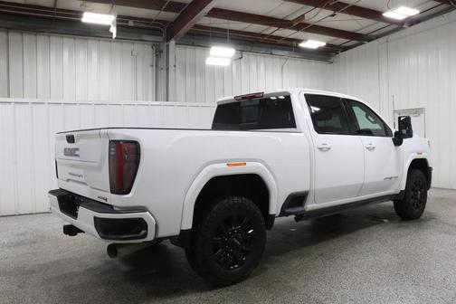 2025 GMC Sierra 2500 AT4