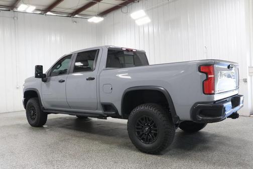 2025 Chevrolet Silverado 2500 4WD Crew Cab Standard Bed ZR2