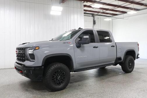 2025 Chevrolet Silverado 2500 4WD Crew Cab Standard Bed ZR2