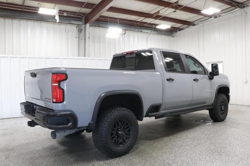 2025 Chevrolet Silverado 2500 4WD Crew Cab Standard Bed ZR2