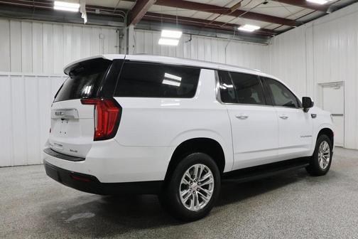 2023 GMC Yukon XL SLE