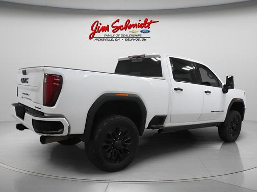 Summit White 2025 GMC Sierra 3500 Denali