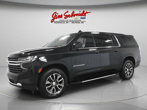 Black 2022 Chevrolet Suburban LT