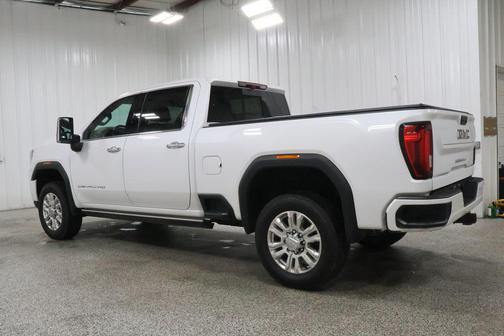 White Frost Tricoat 2023 GMC Sierra 2500 Denali