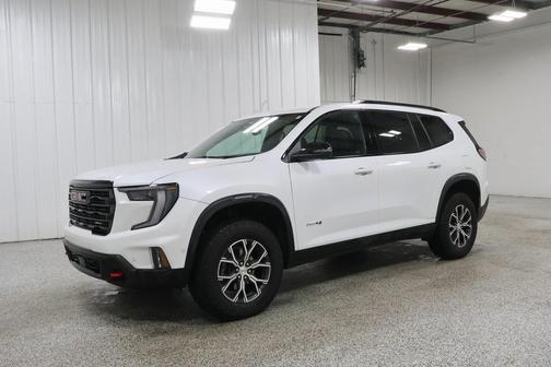 2024 GMC Acadia AWD AT4