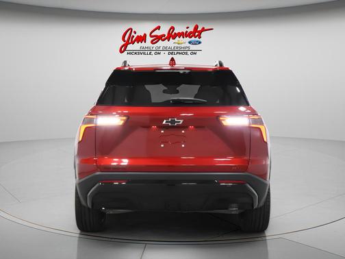 Radiant Red Tintcoat 2026 Chevrolet Equinox FWD RS