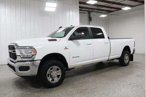 2020 RAM 2500 Big Horn Crew Cab 4X4 8' Box