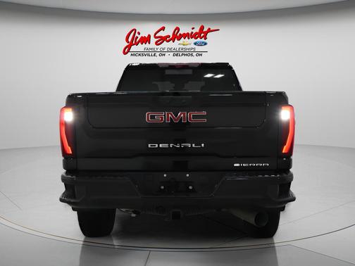 Onyx Black 2024 GMC Sierra 2500 Denali