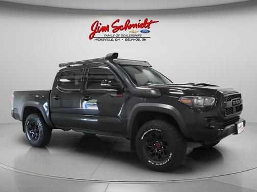 Midnight Black Metallic 2019 Toyota Tacoma TRD Pro