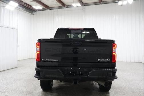 2024 Chevrolet Silverado 2500 High Country