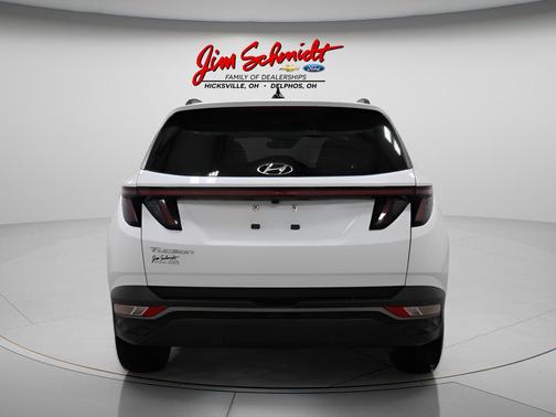 White Pearl 2024 Hyundai TUCSON SEL