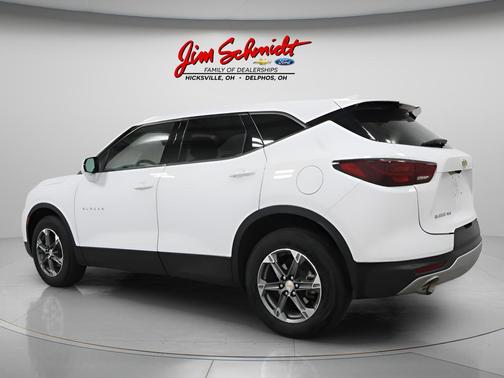 Summit White 2025 Chevrolet Blazer 2LT