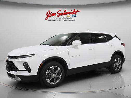 Summit White 2025 Chevrolet Blazer 2LT