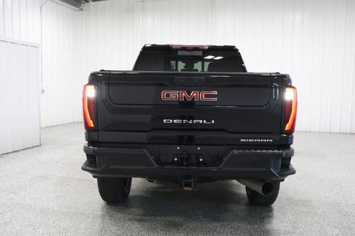 2024 GMC Sierra 2500 Denali
