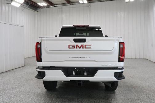 2024 GMC Sierra 2500 Denali