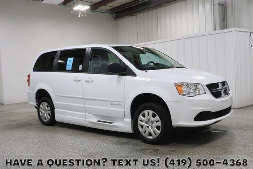 White Knuckle Clearcoat 2017 Dodge Grand Caravan SE