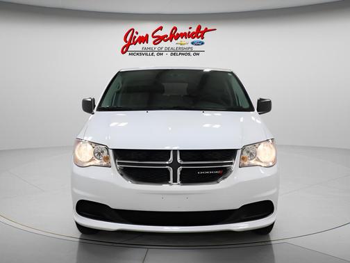 White Knuckle Clearcoat 2017 Dodge Grand Caravan SE