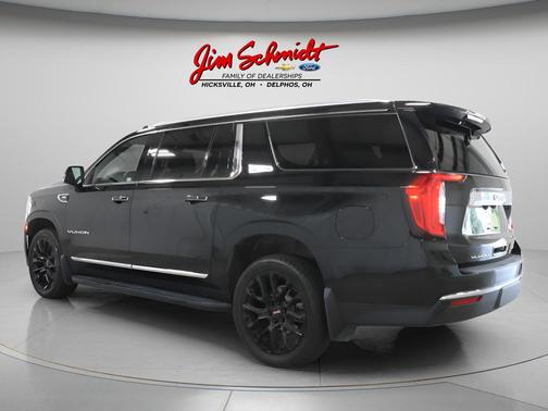 Onyx Black 2023 GMC Yukon XL SLT