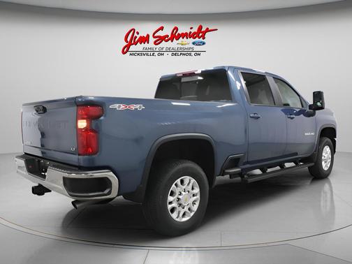 Lakeshore Blue Metallic 2026 Chevrolet Silverado 3500 LT
