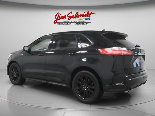 Agate Black Metallic 2021 Ford Edge ST Line