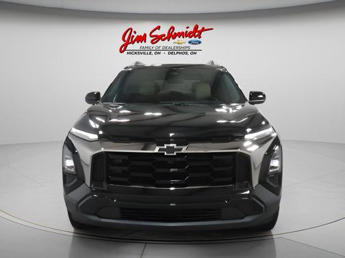 Mosaic Black Metallic 2026 Chevrolet Equinox FWD ACTIV