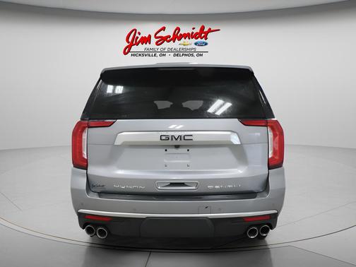Sterling Metallic 2024 GMC Yukon XL Denali