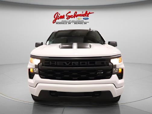 Summit White 2024 Chevrolet Silverado 1500 Custom