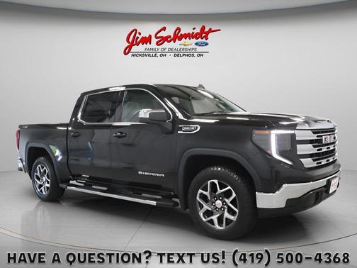 Onyx Black 2023 GMC Sierra 1500 SLE