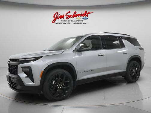 Sterling Grey Metallic 2025 Chevrolet Traverse RS