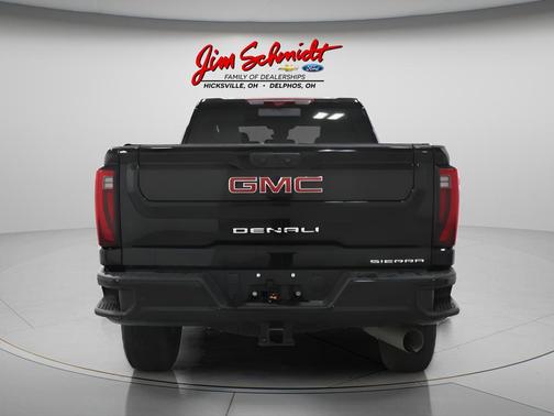 Onyx Black 2024 GMC Sierra 2500 Denali