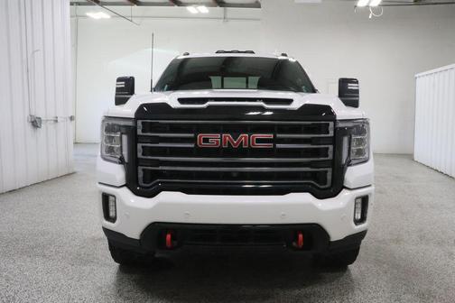 Summit White 2023 GMC Sierra 2500 AT4