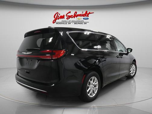 2025 Chrysler Pacifica L