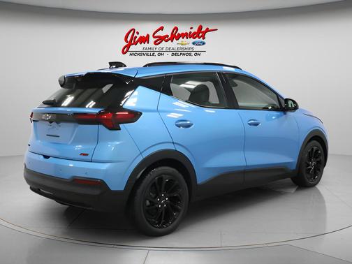 Marina Blue Metallic 2027 Chevrolet Bolt RS