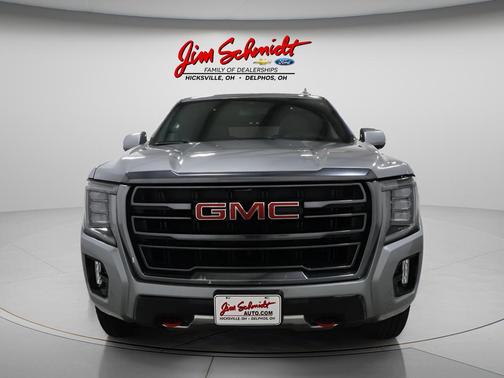 Sterling Metallic 2023 GMC Yukon AT4