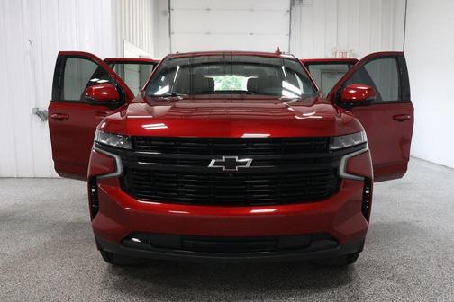 2023 Chevrolet Tahoe 4WD RST