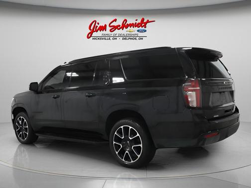 Black 2024 Chevrolet Suburban RST