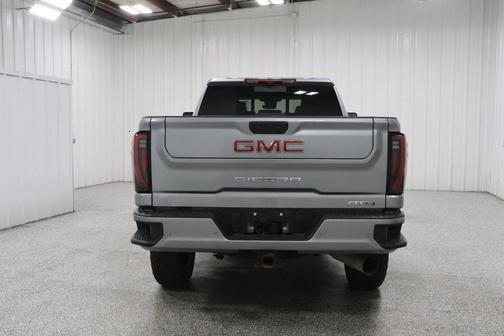 2025 GMC Sierra 2500 AT4