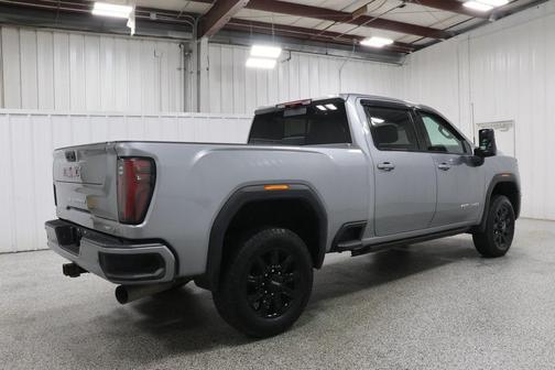 2025 GMC Sierra 2500 AT4