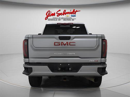 2025 GMC Sierra 2500 AT4