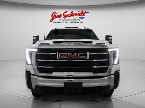 Summit White 2025 GMC Sierra 3500 SLE
