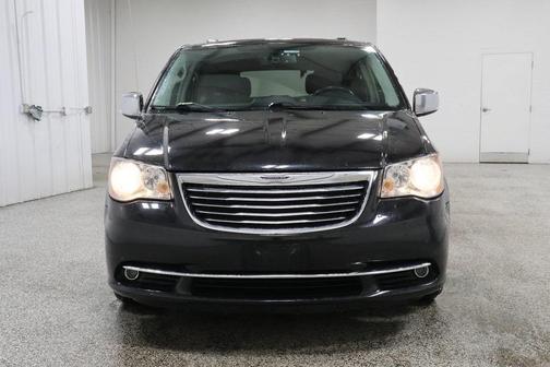 2016 Chrysler Town & Country Touring-L