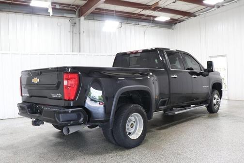 2023 Chevrolet Silverado 3500 High Country