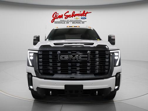 Summit White 2024 GMC Sierra 3500 Denali